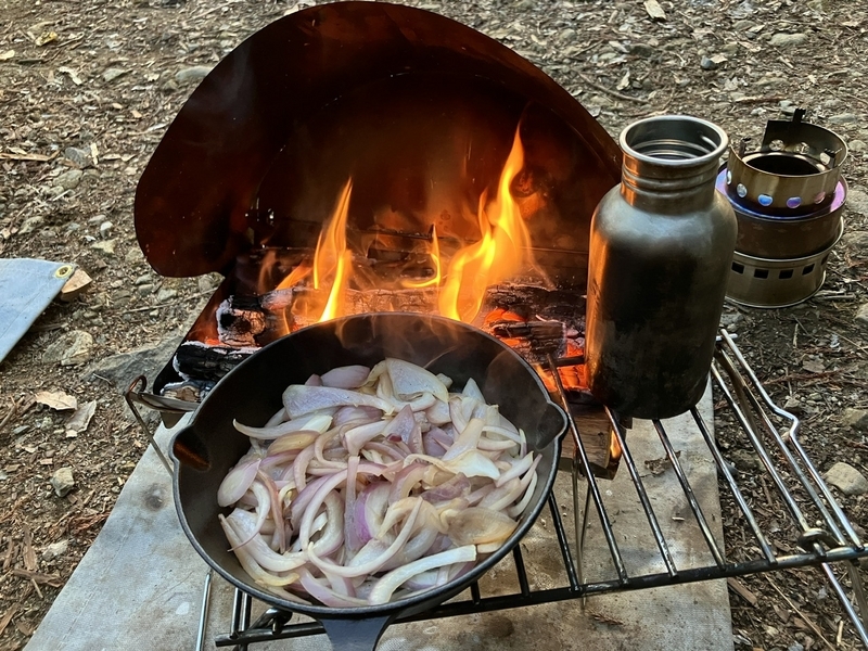 キャンプ飯