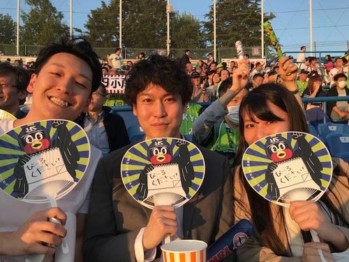 ウェイブ野球観戦部のメンバーです！