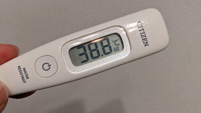 38.8℃の体温計の写真