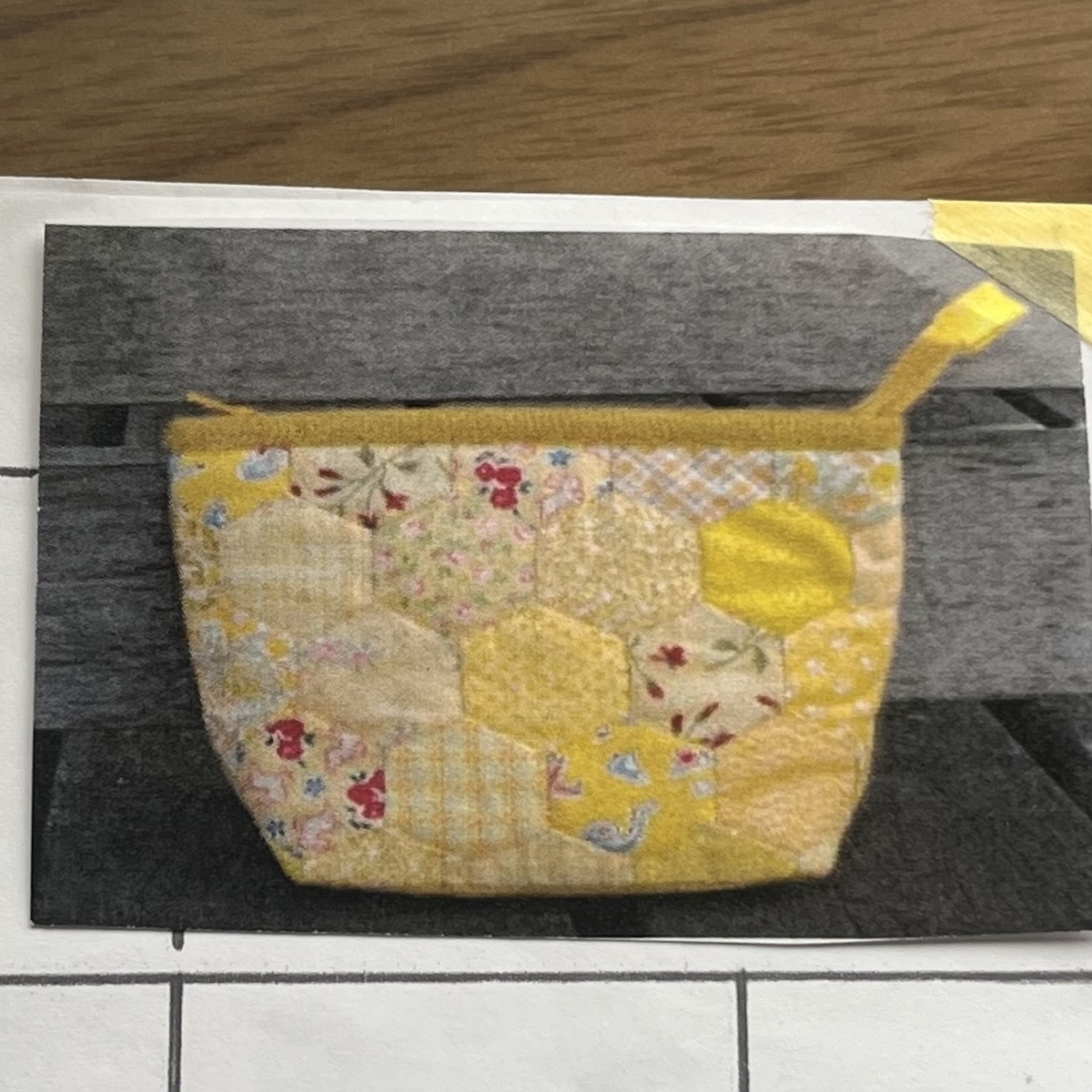 パッチワーク作成キット】ヘキサゴンカットクロスで作るポーチ