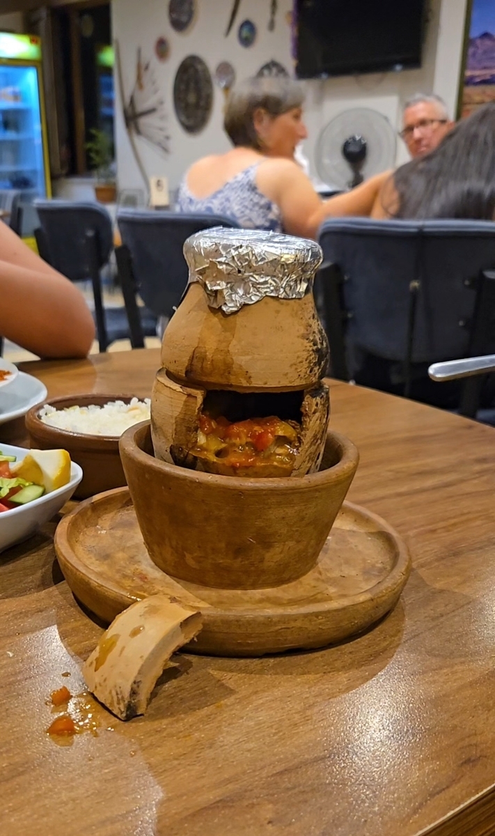 カッパドキア壺ケバブおすすめ店「Cappadocian Cuisine」ギョレメ