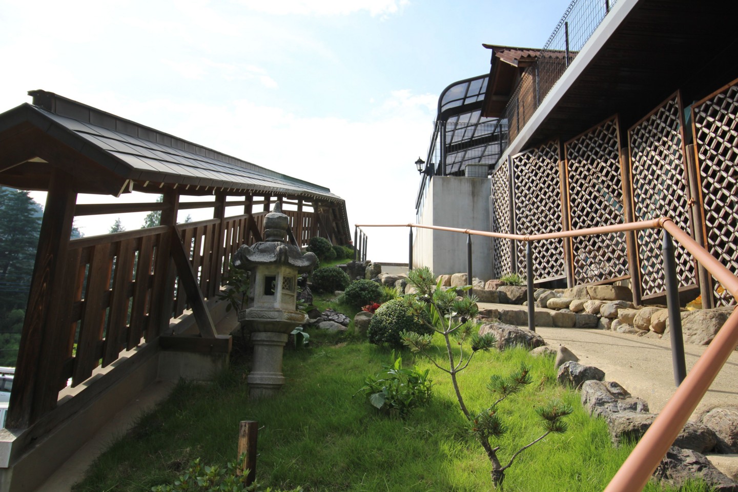 西多摩郡日の出町大久野 岩井院 Photograph By Thorikiri
