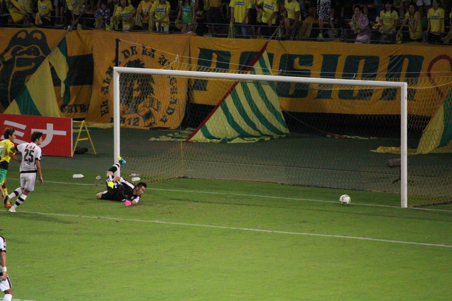 明治安田生命J2リーグ2016 第25節 ジェフ千葉 VS 清水エスパルス 長澤選手のゴール写真