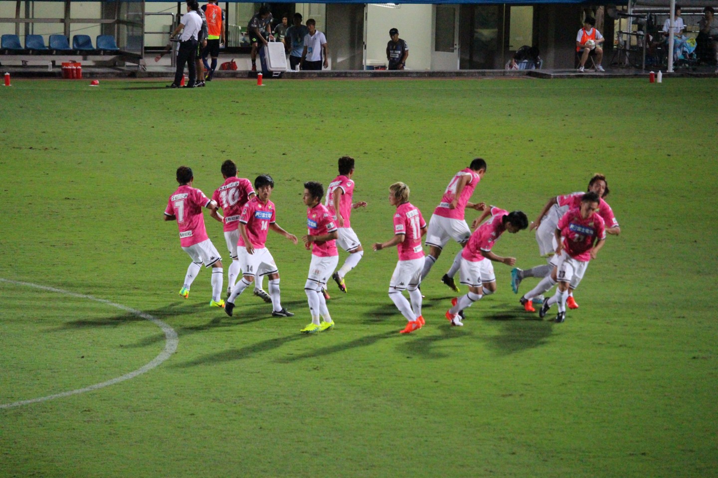 横浜FC VS ジェフ千葉 後半の円陣ダッシュ