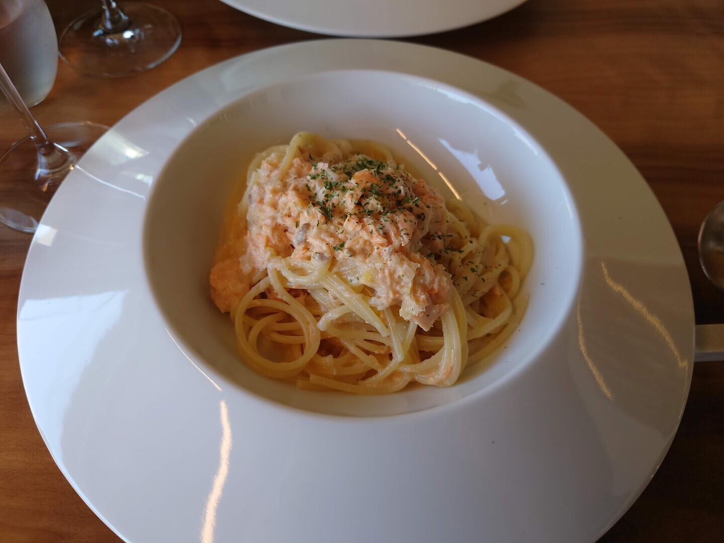 鮭クリーム系のパスタ