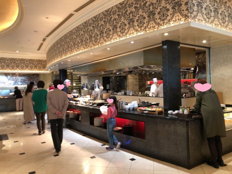 ウエスティン東京「ザ ・テラス」の朝食雰囲気