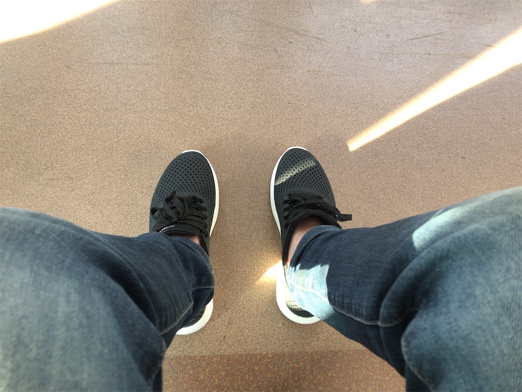 素足履きできるスニーカー クロックス ライトライド ペイサー Crocs Literide Pacer Men 買いました うしうしweb