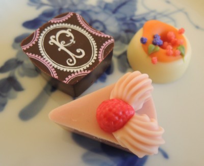 ゴンチャロフ プチデザートアラモード 期間限定大丸松坂屋限定チョコ 濃いめのほうじ茶チョコレート Next Japan 明治 ザ チョコレート チーズケーキマニアへの道 世界の味を発見しよう ゴンチャロフ プチデザートアラモード 期間限定大丸松坂屋限定チョコ 濃いめのほうじ茶チョコレート Next Japan 明治 ザ チョコレート チーズケーキマニアへの道 世界の味を発見しよう