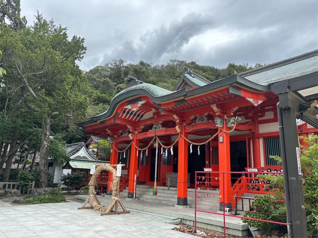 参拝で立ち寄った淡嶋神社の境内
