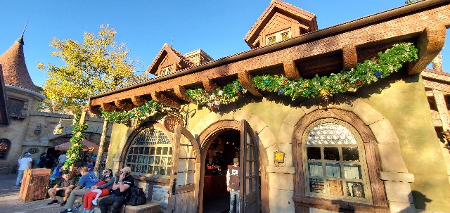 WDWで売られている絵や置物などのディズニーアートを紹介！ - たびきぶん