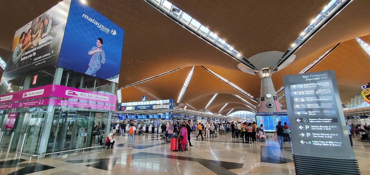 今回はマレーシア航空でクアラルンプールから成田のMH88便の紹介を致し