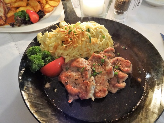 f:id:tabikichi:20181109010627j:plain f:id:tabikichi:20181109010627j:plain