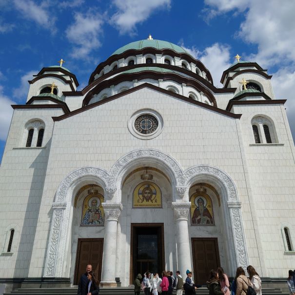 セルビア旅行記】11：聖サヴァ大聖堂の教会モザイクを実物と比べてみる