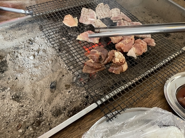 札幌スノーモービルランド　かまくら　BBQ