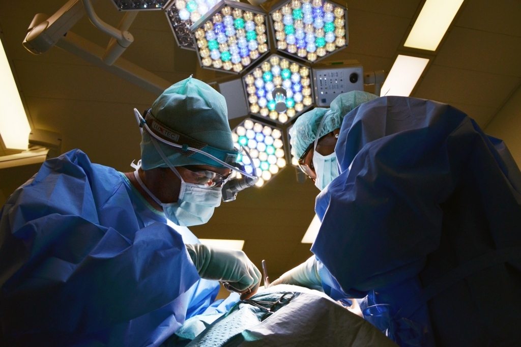 腹腔鏡手術で胆嚢を摘出した体験談~全身麻酔の体験談や手術後の痛みと回復~【胆嚢炎体験談④】 Mr.JOURNEY 腹腔鏡手術で胆嚢を摘出した体験談~全身麻酔の体験談や手術後の痛みと回復~【胆嚢炎体験談④】 Mr.JOURNEY