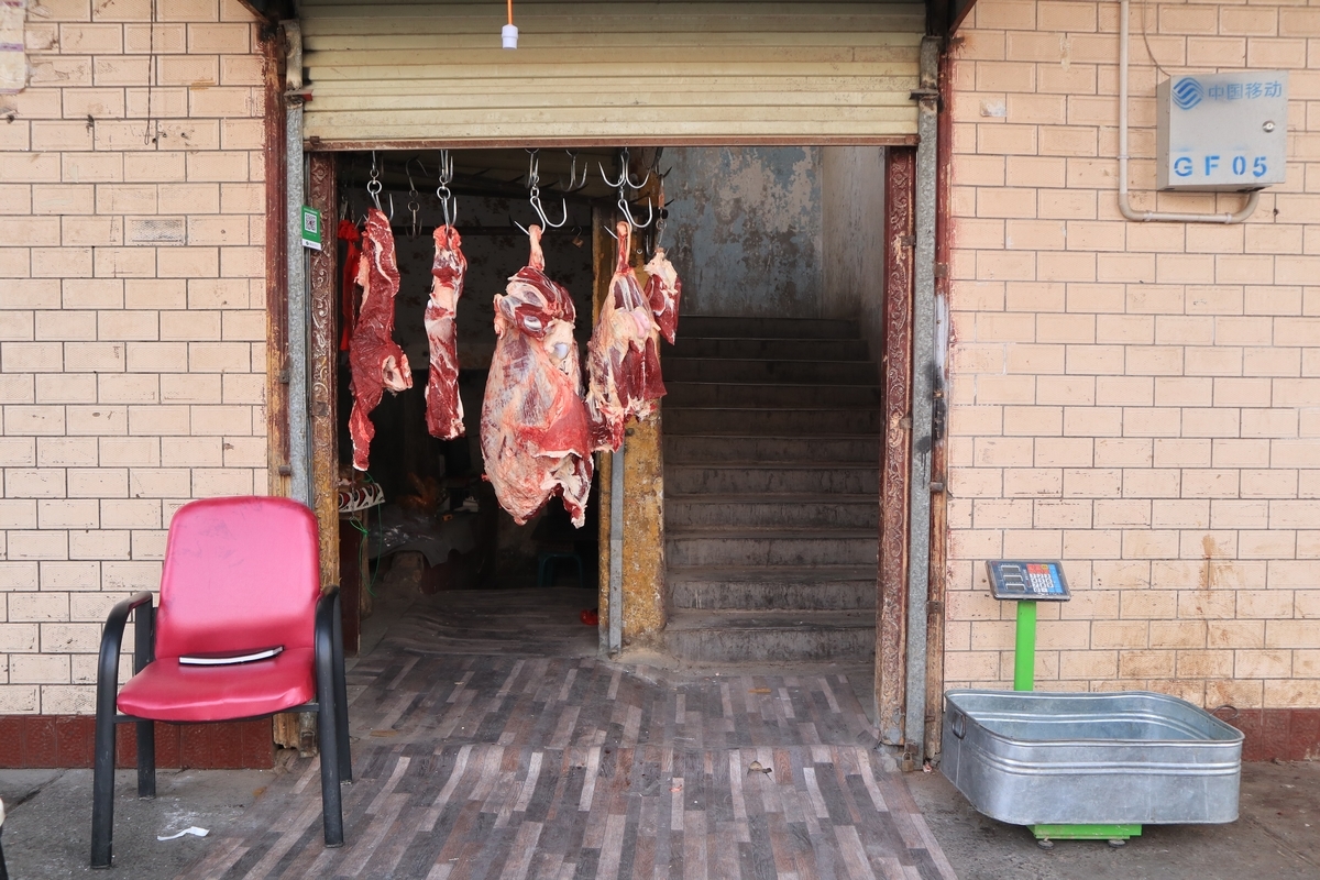 カシュガルのお肉屋さん