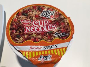 カップラーメン