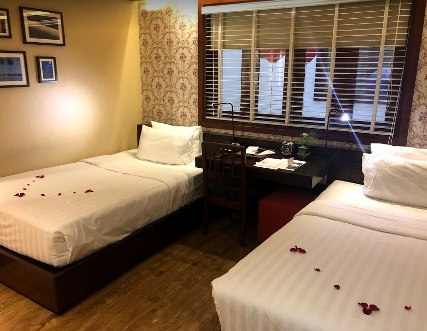 f:id:tabitabitravel:20190914225023j:plain