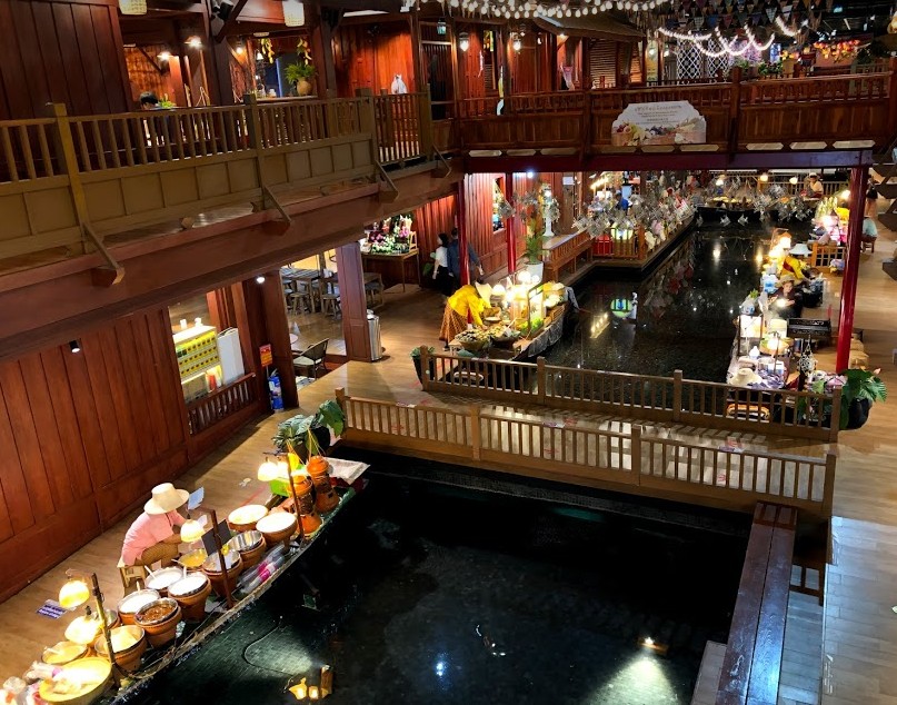 f:id:tabitabitravel:20190926234051j:plain