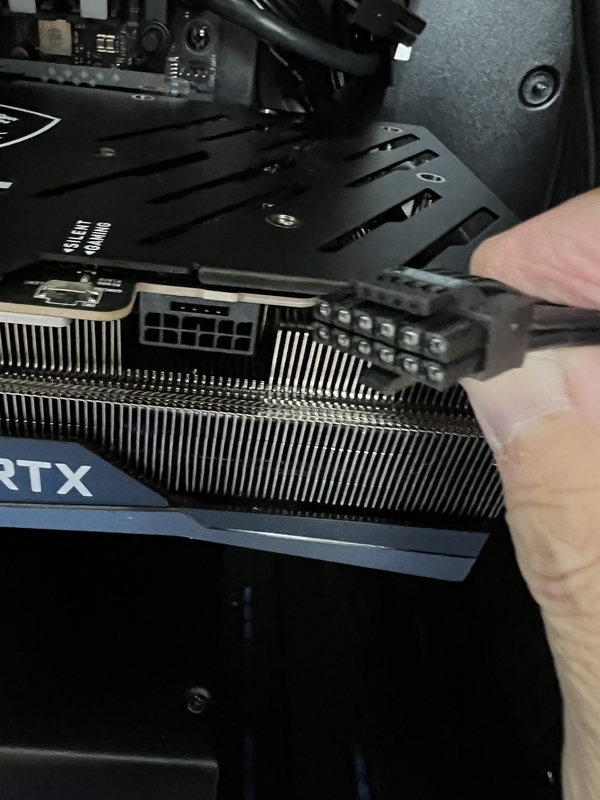 ほんとにドタバタでございます（泣 Ryzen9 7950Xで組む8号機