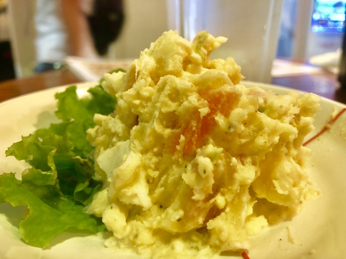 春田屋新宿店ポテサラ