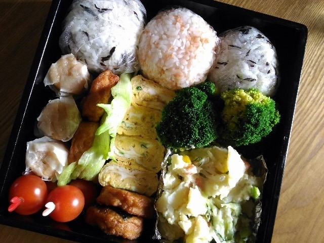 f:id:tadamomo:20180505154115j:plain f:id:tadamomo:20180505154115j:plain