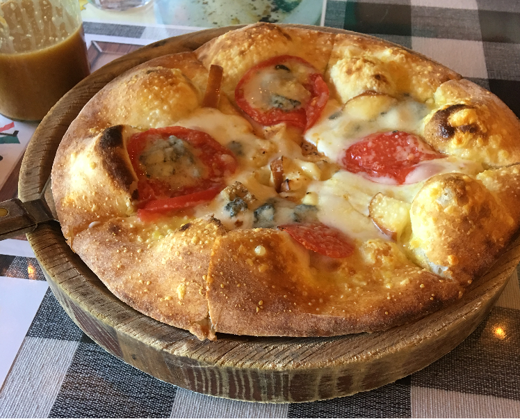 イタリアンピザ(pizza=ピッツァ)