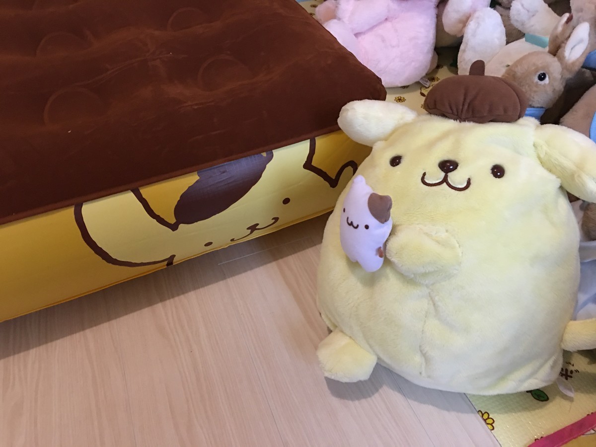 1分で完成 ポムポムプリンのエアベッドが届きました うさ次郎48劇場ぬいぐるみと暮らす生活