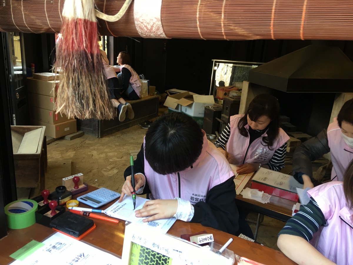 待つこと8時間経過