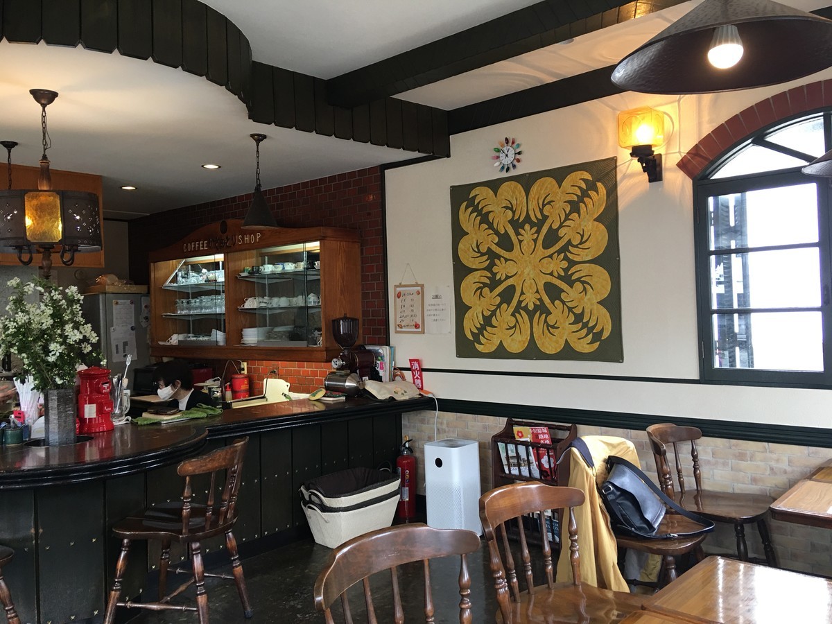 小田原城近くの無料駐車場付きお洒落なレストランカフェ 喫茶店coffee Shop かざみどり うさ次郎48劇場ぬいぐるみと暮らす生活