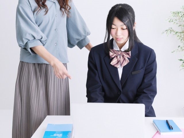 兵庫県川西市のマンション駐車場で女子高生３年生飛び降り自殺か 学校名 日本全国自由に旅する 夢のレンタカー回送ドライバー生活