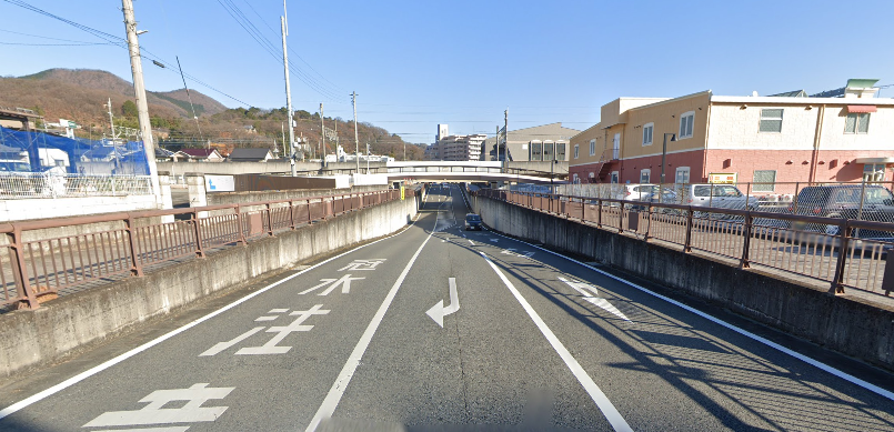 群馬県桐生市元宿町原付バイクひき逃げ事件！原付きの16歳少年けがする事故 日本全国自由に旅する！夢のレンタカー回送ドライバー生活