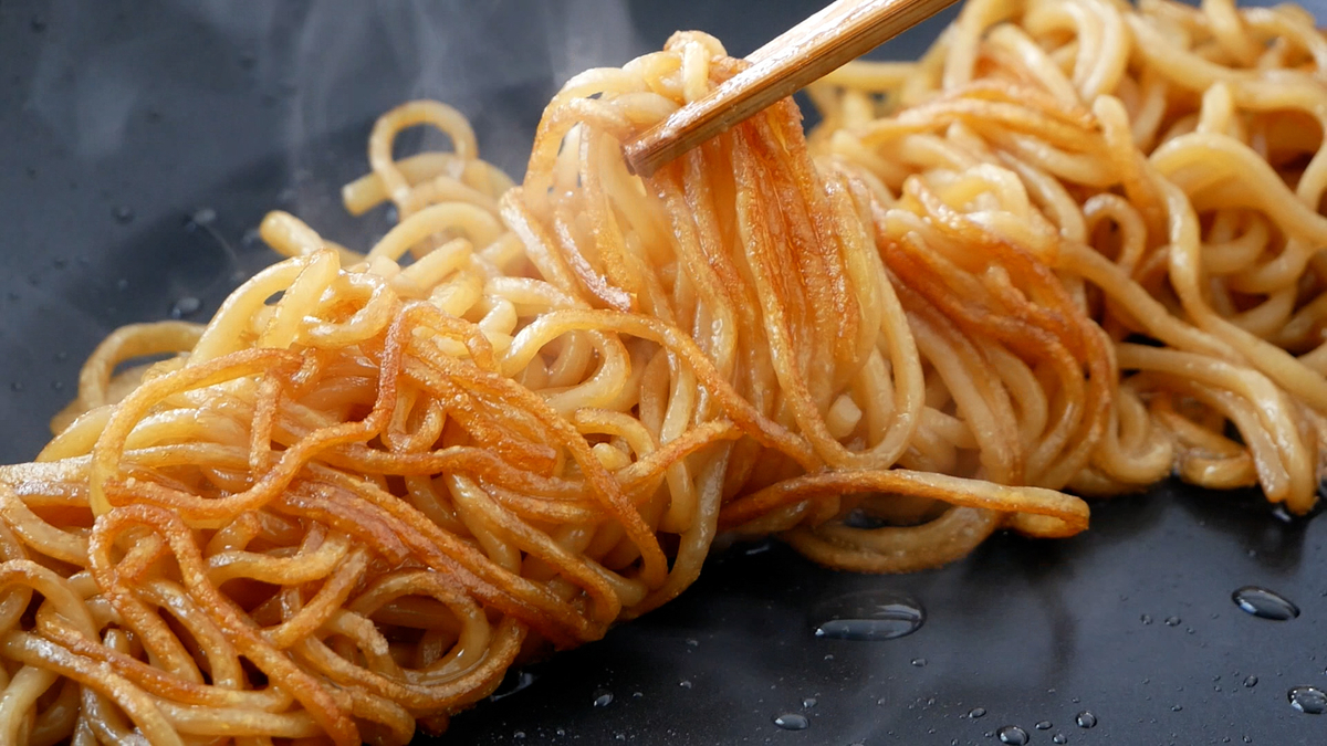 いつもと違う焼きそばを食べたい人に 麺のうまさが際立つ 上海風焼きそば の作り方 美窪たえ メシ通 ホットペッパーグルメ いつもと違う焼きそばを食べたい人に 麺のうまさが際立つ 上海風焼きそば の作り方 美窪たえ メシ通 ホットペッパーグルメ