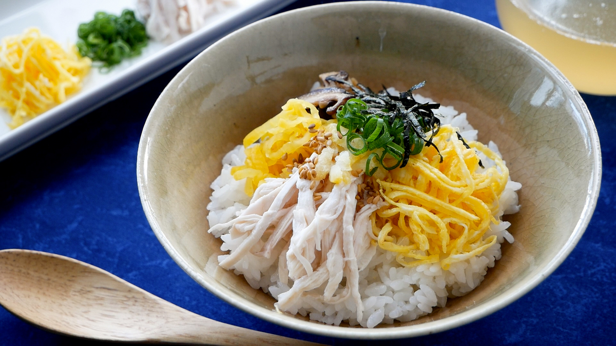 しっとり鶏ムネ肉を使った鶏飯の作り方 鶏ムネストックも同時に作れる - メシ通 | ホットペッパーグルメ