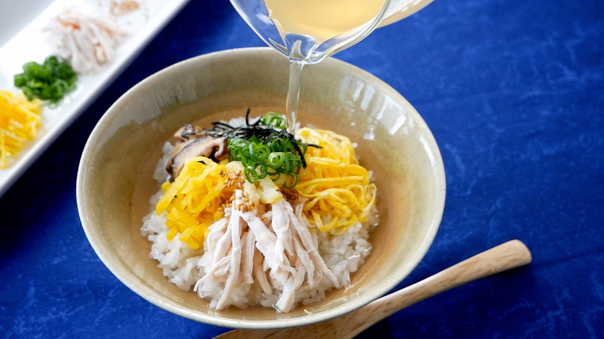 しっとり鶏ムネ肉を使った鶏飯の作り方 鶏ムネストックも同時に作れる - メシ通 | ホットペッパーグルメ