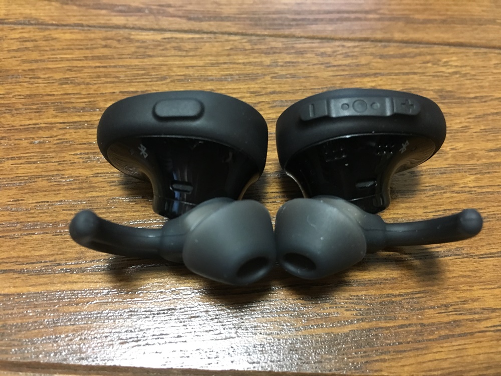 レビュー】BoseのSoundSport Free wireless headphonesは完成度が高く1番おすすめできる完全ワイヤレスイヤホン - 黒トイプードルのぶろぐ レビュー】BoseのSoundSport Free wireless headphonesは完成度が高く1番おすすめできる完全ワイヤレスイヤホン - 黒トイプードルのぶろぐ