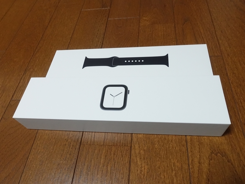 Apple Watch Series4のパッケージの中身