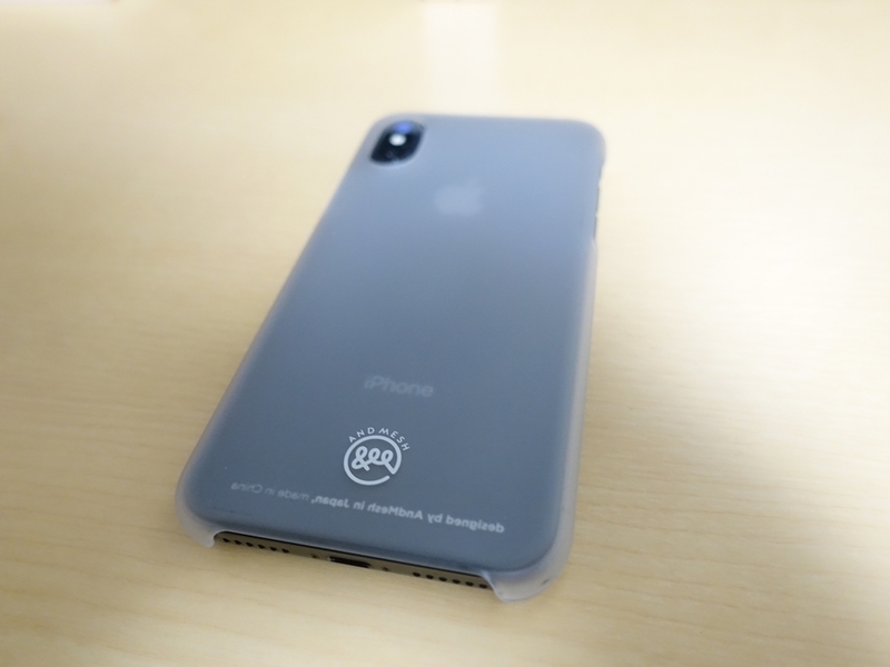 AndMesh iPhone X ケース Basic Caseを装着した時の裏面の全体の外観