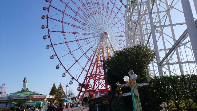 遊園地の待ち時間で 子ども達に囲まれていながら いちゃいちゃするカップルは どうしたらいいのでしょうかね 鯛子の日々大漁船