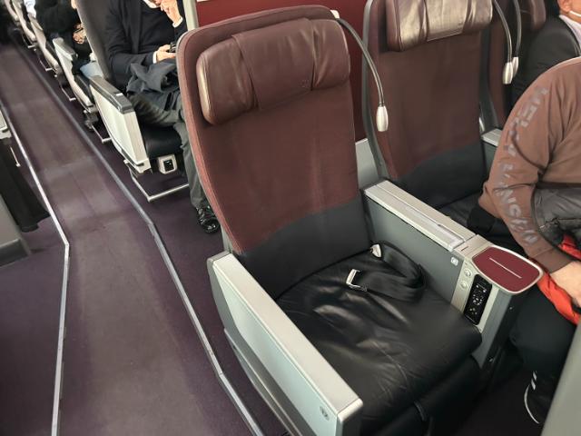 JAL クラスJ 座席