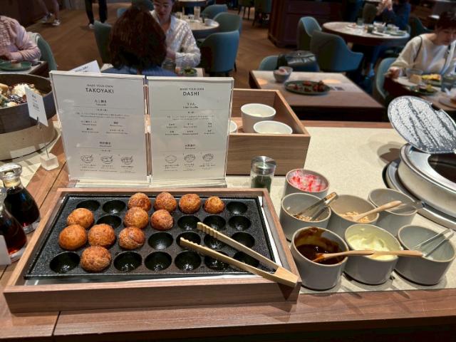 阪急グランレスパイア大阪 朝食 たこ焼き