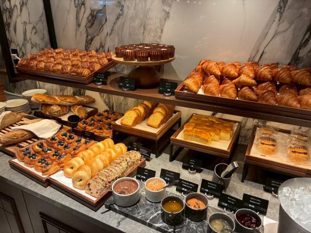 ヒルトン京都 朝食 パン