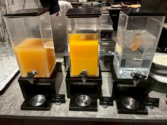 ヒルトン京都 朝食 フルーツ系のジュース