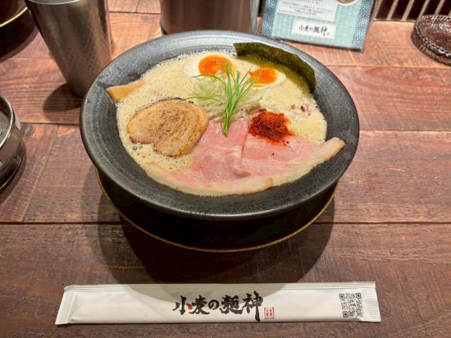 小麦の麺神 大阪鶏白湯Special