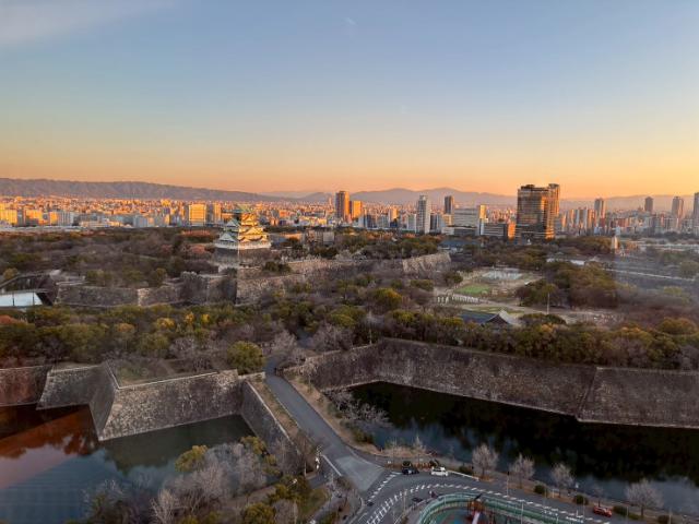 ダブルツリーbyヒルトン大阪城 エグゼクティブラウンジ 眺望 大阪城 夕焼け