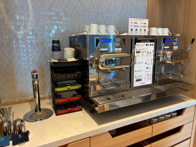 ダブルツリーbyヒルトン大阪城 エグゼクティブラウンジ コーヒーマシン
