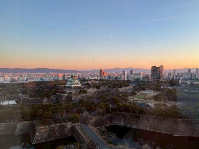 ダブルツリーbyヒルトン大阪城 エグゼクティブラウンジ 眺望 大阪城 夕焼けに染まる大阪城