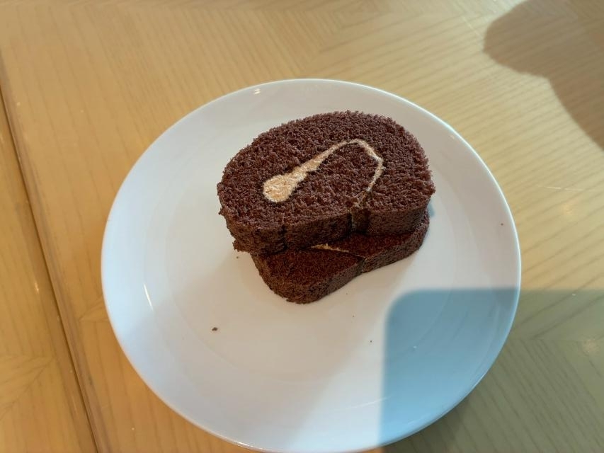ダブルツリーbyヒルトン大阪城 朝食 ゴールド・ダイヤモンド特典 ロールケーキ