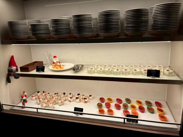 ダブルツリー大阪城 スイーツエリア パンナコッタ ショートケーキ ブリュレ