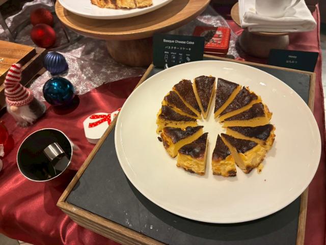 ダブルツリー大阪城 スイーツエリア バスクチーズケーキ